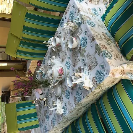 Zlatina Lŭga